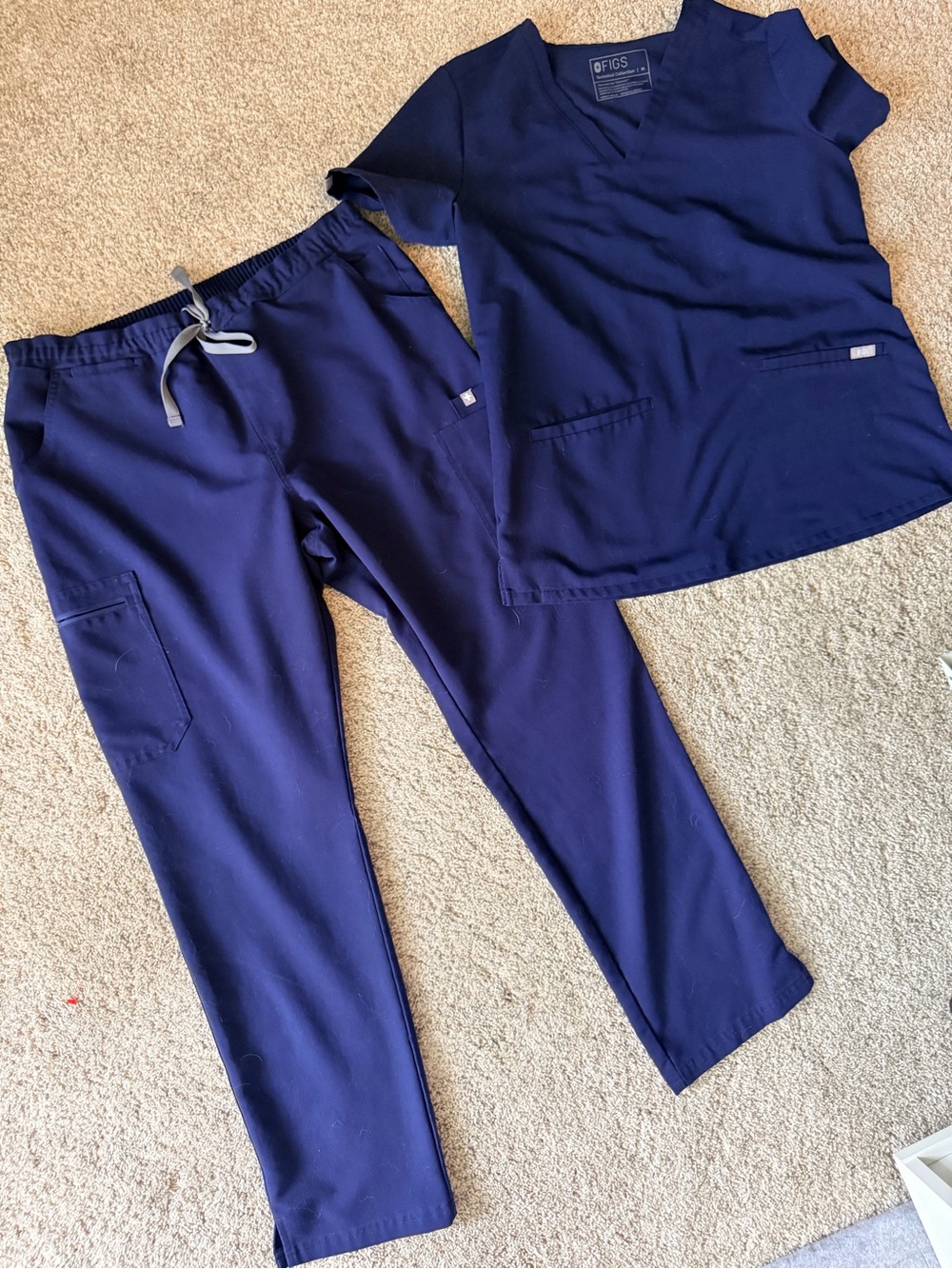 GT-0083 — FIGS Technical Collection Navy Scrub Set | M Top + L Pants
